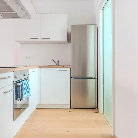 Danube Living Collection - Wiener Strasse #29 - Modernes Nahe Zentrum *