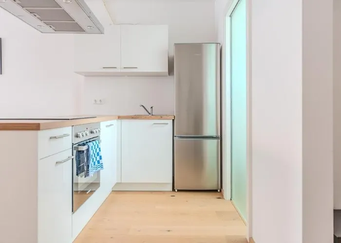 Deluxe - Newly Built *