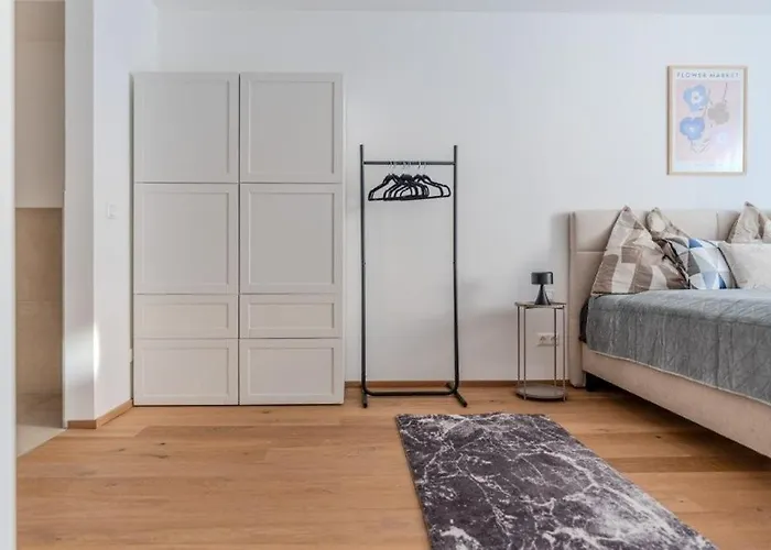 Deluxe - Newly Built Apartman *